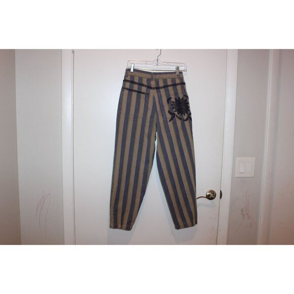Urban Outfitters Kimichi Blue Striped Emboidered Pleasted Cropped Jeans size 8 - Picture 6 of 12